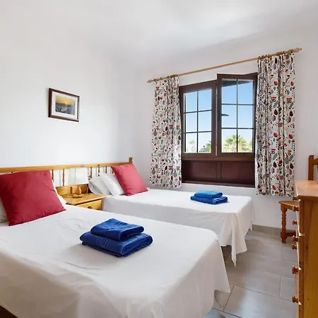 Puerto Chico 9 * Playa Blanca